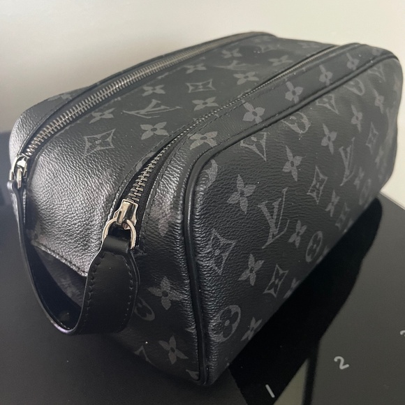 Louis Vuitton Dopp Kit - Picture 1 of 3